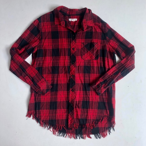 beachlunchlounge Tops - Beachlunchlounge Red & Black Plaid Flannel Shirt